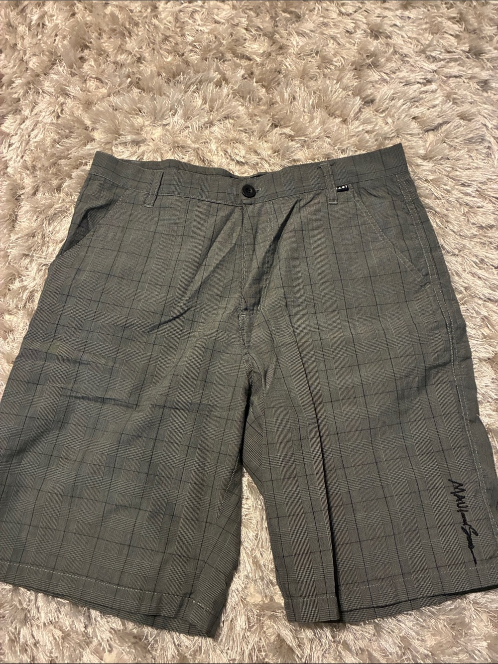 Maui and Sons Gray Olive Plaid Shorts
